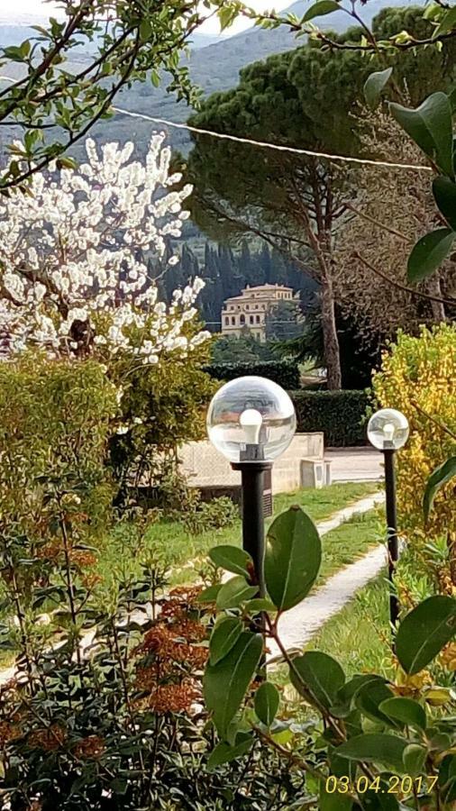 B&B Fior Fiore Spello Bagian luar foto